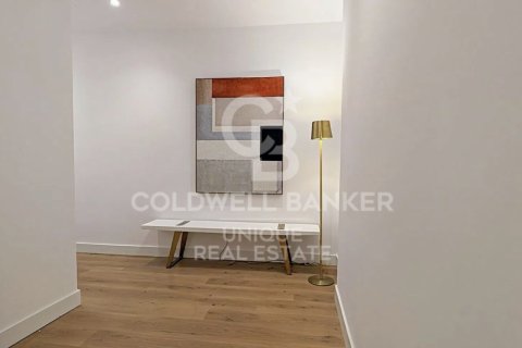 Apartment à vendre à Madrid, Espagne, 2 chambres, 124 m2 No. 179034 - photo 16