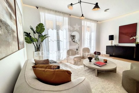 Apartment à vendre à Madrid, Espagne, 2 chambres, 124 m2 No. 179034 - photo 2