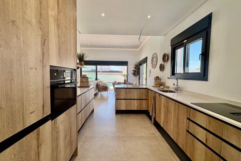 Продажа виллы в Аликанте, Испания 3 спальни, 120м2 №151767 - фото 14