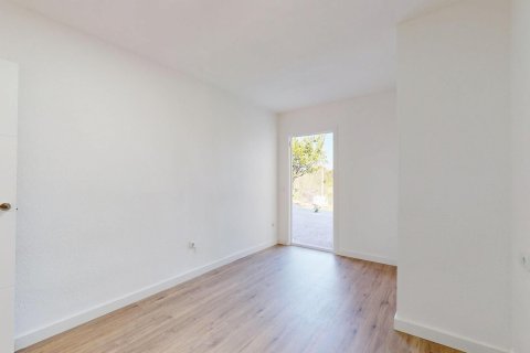 Bungalow à vendre à Alicante, Espagne, 85 m2 No. 165977 - photo 28