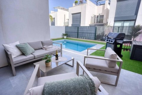 Dom w La Florida, Alicante, Hiszpania 3 sypialnie, 140 mkw. nr 144014 – zdjęcie 9