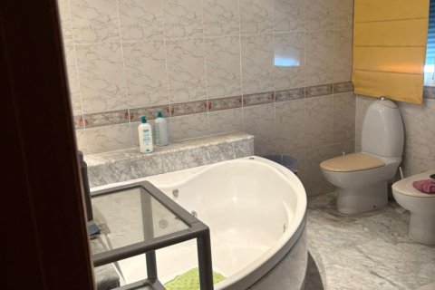 Penthouse w Torrevieja, Alicante, Hiszpania 3 sypialnie, 200 mkw. nr 144018 – zdjęcie 24