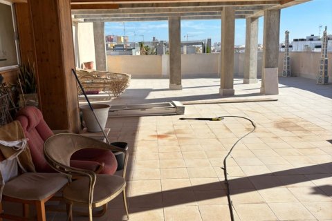 Penthouse w Torrevieja, Alicante, Hiszpania 3 sypialnie, 200 mkw. nr 144018 – zdjęcie 17