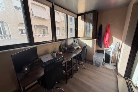 Продажа квартиры в Торревьеха, Аликанте, Испания 2 спальни, 104м2 №144015 - фото 8
