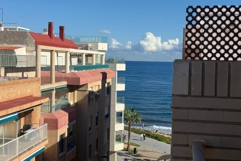 Apartamento en venta en Torrevieja, Alicante, España 3 dormitorios, 115 m2 No. 144016 - foto 1