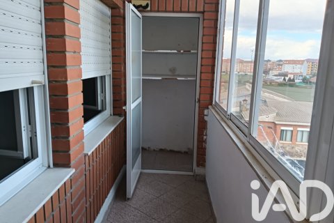 Penthouse for sale in La Baneza, Leon, Spain 3 bedrooms, 153 sq.m. No. 185255 - photo 26