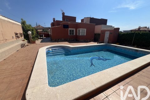 Продажа дома в Торревьеха, Аликанте, Испания 3 спальни, 930м2 №187839 - фото 1