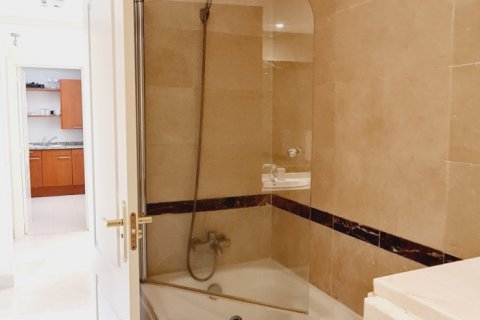 Apartment for sale in Marbella, Malaga, Spain 1 bedroom, 73 sq.m. No. 187841 - photo 20