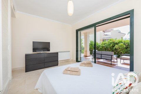 Apartment for sale in Marbella, Malaga, Spain 1 bedroom, 73 sq.m. No. 187841 - photo 11