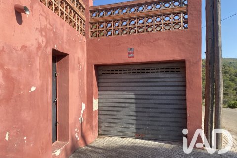 Продажа дома в Ла-Бисбаль-дель-Пенедес, Таррагона, Испания 3 спальни, 71м2 №188056 - фото 21