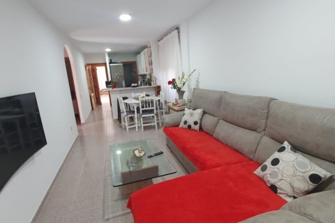 Huoneisto myytävänä Roquetas de Mar, Almeria, Espanja, 2 makuuhuonetta, 77 m2 No. 188061 - kuva 6