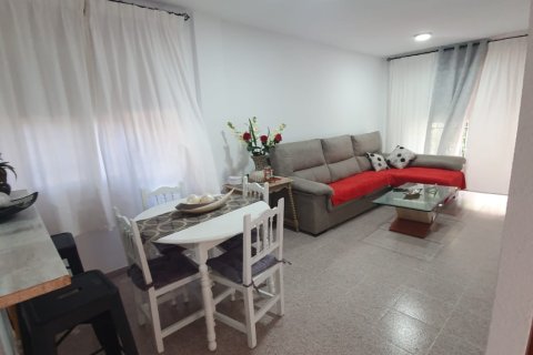 Huoneisto myytävänä Roquetas de Mar, Almeria, Espanja, 2 makuuhuonetta, 77 m2 No. 188061 - kuva 5