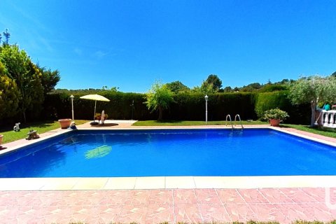 Продажа дома в Эль Монтмелл, Таррагона, Испания 3 спальни, 234м2 №153991 - фото 30