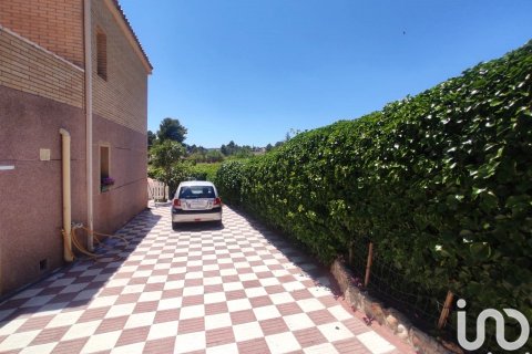 Продажа дома в Эль Монтмелл, Таррагона, Испания 3 спальни, 234м2 №153991 - фото 28