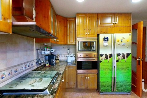 Продажа дома в Эль Монтмелл, Таррагона, Испания 3 спальни, 234м2 №153991 - фото 8