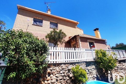 Продажа дома в Эль Монтмелл, Таррагона, Испания 3 спальни, 234м2 №153991 - фото 25