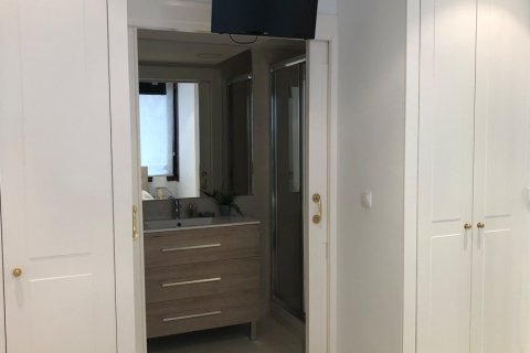 Аренда квартиры в Мадрид, Испания 3 спальни, 105м2 №149476 - фото 11