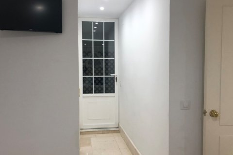 Аренда квартиры в Мадрид, Испания 3 спальни, 105м2 №149476 - фото 15