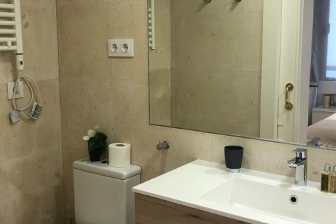 Аренда квартиры в Мадрид, Испания 3 спальни, 105м2 №149476 - фото 12