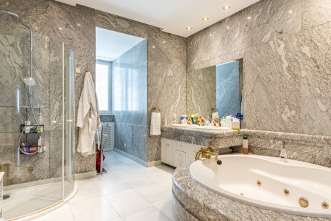 Villa in vendita a Madrid, Spagna 7 camere da letto, 1077 mq. N° 149478 - foto 24