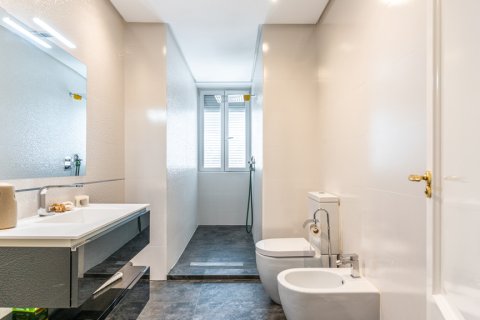 Villa in vendita a Madrid, Spagna 7 camere da letto, 1077 mq. N° 149478 - foto 23