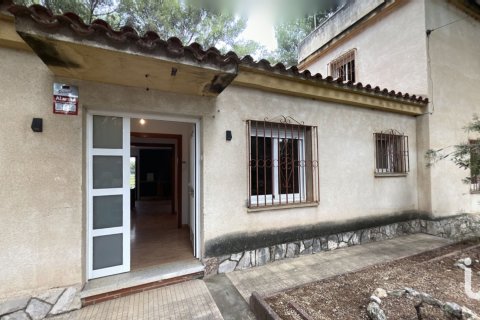 Hus till salu i El Catllar, Tarragona, Spanien 4 sovrum, 2650 kvm. Nr. 153971 - foto 3