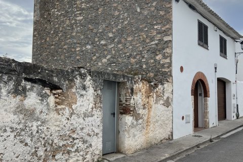 Tontti myytävänä Sant Pere de Ribes, Barcelona, Espanja , 99 m2 No. 153969 - kuva 2