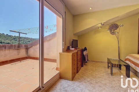 Hus till salu i Sant Fost de Campsentelles, Barcelona, Spanien 4 sovrum, 345 kvm. Nr. 153970 - foto 19