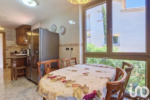 Hus till salu i Sant Fost de Campsentelles, Barcelona, Spanien 4 sovrum, 345 kvm. Nr. 153970 - foto 8