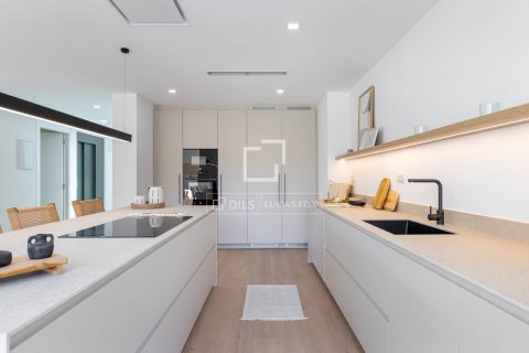 Villa for sale in Alella, Barcelona, Spain 4 bedrooms, 332 sq.m. No. 164603 - photo 10