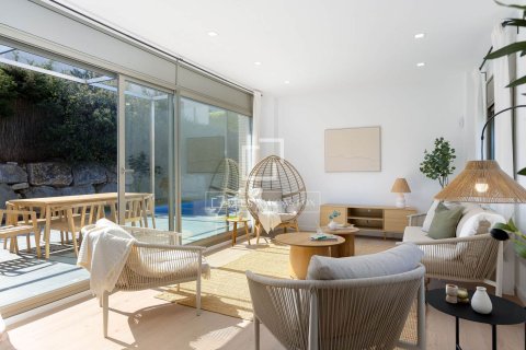 Villa for sale in Alella, Barcelona, Spain 4 bedrooms, 332 sq.m. No. 164603 - photo 8