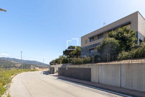 Villa for sale in Alella, Barcelona, Spain 4 bedrooms, 332 sq.m. No. 164603 - photo 25