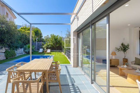 Villa for sale in Alella, Barcelona, Spain 4 bedrooms, 332 sq.m. No. 164603 - photo 3