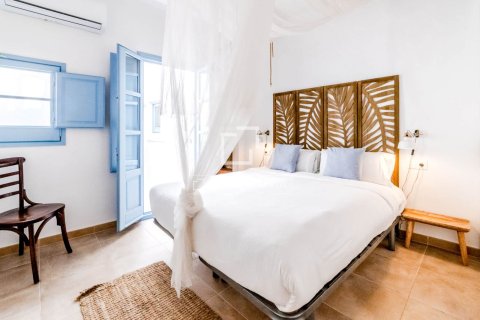 Villa for sale in Sitges, Barcelona, Spain 3 bedrooms, 125 sq.m. No. 164599 - photo 17