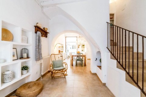 Villa for sale in Sitges, Barcelona, Spain 3 bedrooms, 125 sq.m. No. 164599 - photo 3