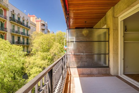 Huoneisto Barcelona, Espanja 3 makuuhuonetta, 106 m2 No. 164602