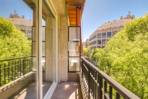 Huoneisto myytävänä Barcelona, Espanja, 3 makuuhuonetta, 106 m2 No. 164602 - kuva 19