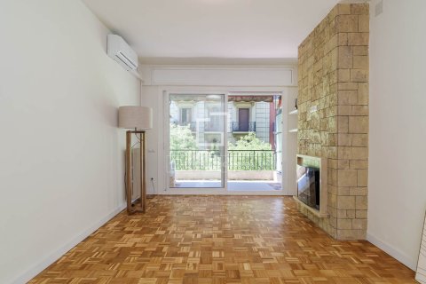 Huoneisto myytävänä Barcelona, Espanja, 3 makuuhuonetta, 106 m2 No. 164602 - kuva 11