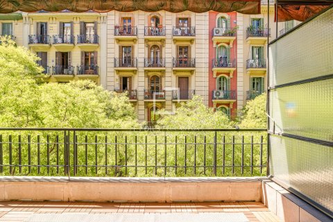 Huoneisto myytävänä Barcelona, Espanja, 3 makuuhuonetta, 106 m2 No. 164602 - kuva 7