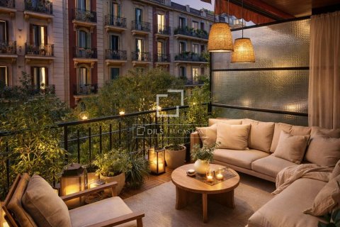 Huoneisto myytävänä Barcelona, Espanja, 3 makuuhuonetta, 106 m2 No. 164602 - kuva 2