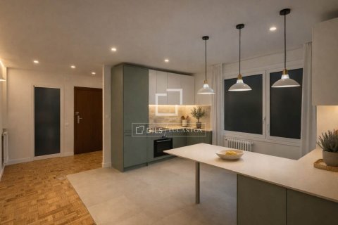 Huoneisto myytävänä Barcelona, Espanja, 3 makuuhuonetta, 106 m2 No. 164602 - kuva 6