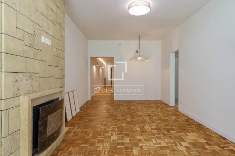 Huoneisto myytävänä Barcelona, Espanja, 3 makuuhuonetta, 106 m2 No. 164602 - kuva 13