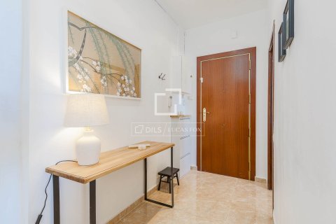 Huoneisto myytävänä Barcelona, Espanja, 2 makuuhuonetta, 60 m2 No. 164600 - kuva 22