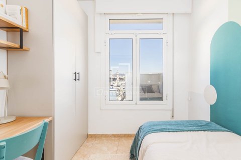 Huoneisto myytävänä Barcelona, Espanja, 2 makuuhuonetta, 60 m2 No. 164600 - kuva 30