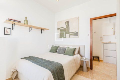 Huoneisto myytävänä Barcelona, Espanja, 2 makuuhuonetta, 60 m2 No. 164600 - kuva 28