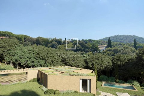 Villa for sale in Cabrils, Barcelona, Spain 6 bedrooms, 331 sq.m. No. 164604 - photo 13