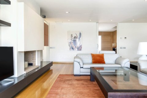 Villa à louer à Barcelona, Espagne, 6 chambres, 678 m2 No. 164605 - photo 12