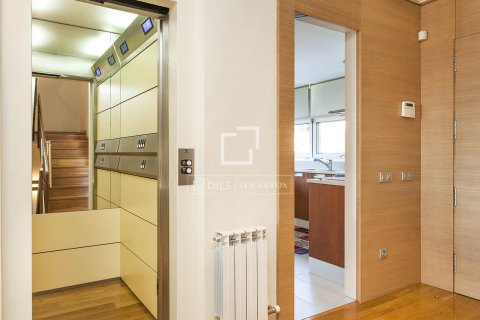 Villa à louer à Barcelona, Espagne, 6 chambres, 678 m2 No. 164605 - photo 18