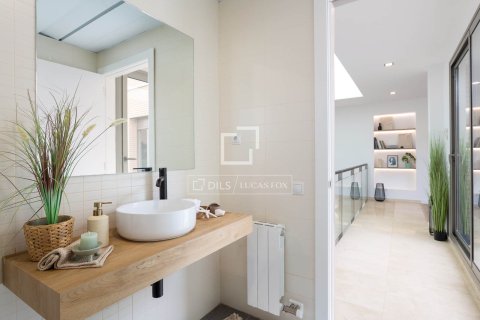 Villa for sale in Alella, Barcelona, Spain 4 bedrooms, 330 sq.m. No. 164601 - photo 14