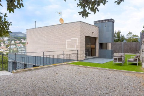 Villa for sale in Alella, Barcelona, Spain 4 bedrooms, 330 sq.m. No. 164601 - photo 30